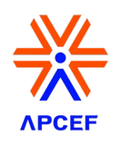Logo da APCEF com um símbolo estilizado em laranja e azul e texto “APCEF” abaixo, em fundo branco, representando a marca institucional.